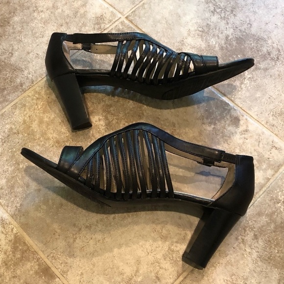 Ellen Tracy Miles leather open toe heels s… - Picture 8 of 15